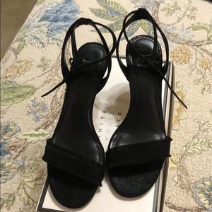 Black Strappy Shoes Size 9 w a Raw Edge